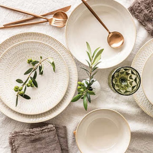 New over&back WESTPOINT 16-piece Dinnerware Set (Ivory) - Picture 3 of 8